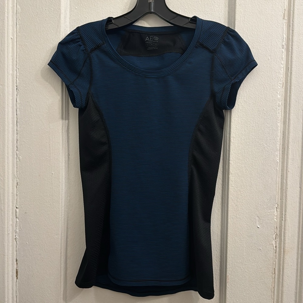 American Eagle Outfitters Top